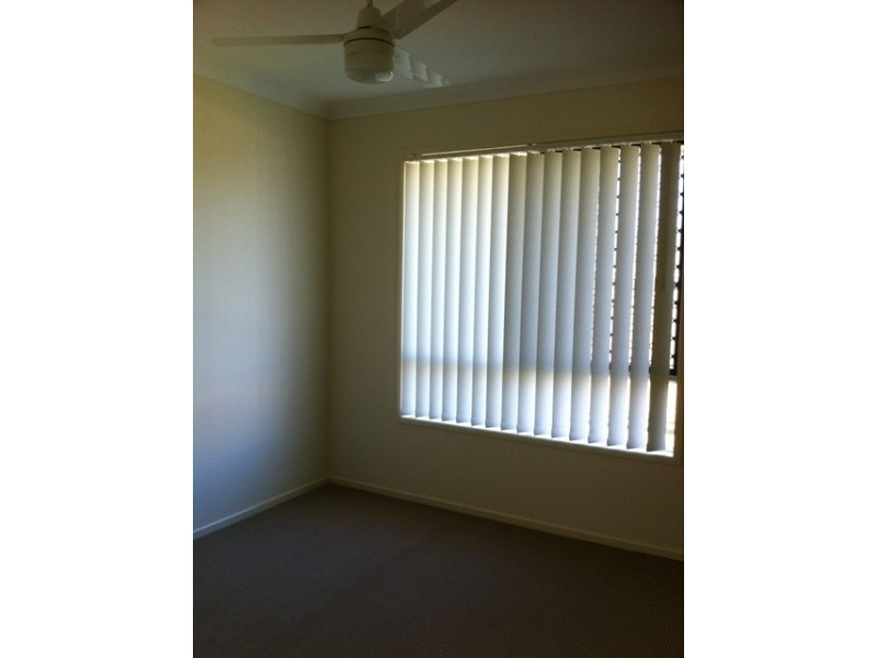 12 Iris Court, Yamanto QLD 4305