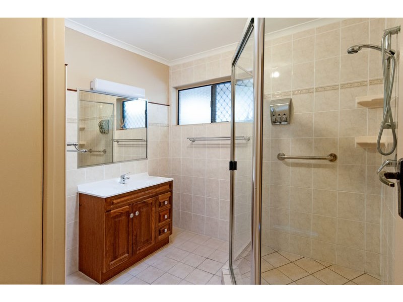 22 McKenzie Street, Bundamba QLD 4304