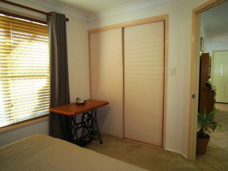5 Sheppey Place, Yamanto QLD 4305