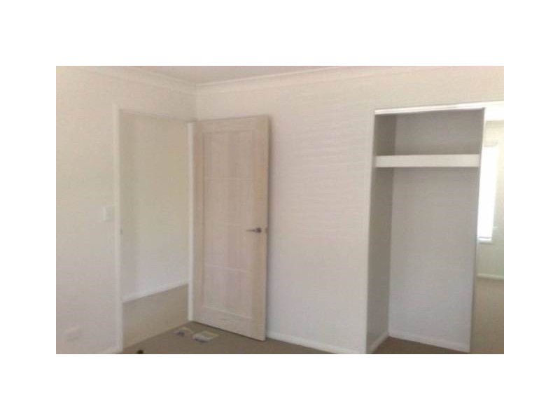 1/27A Ash Street, Yamanto QLD 4305