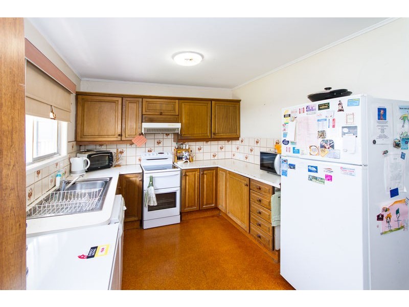 36 Grange Road, Eastern Heights QLD 4305