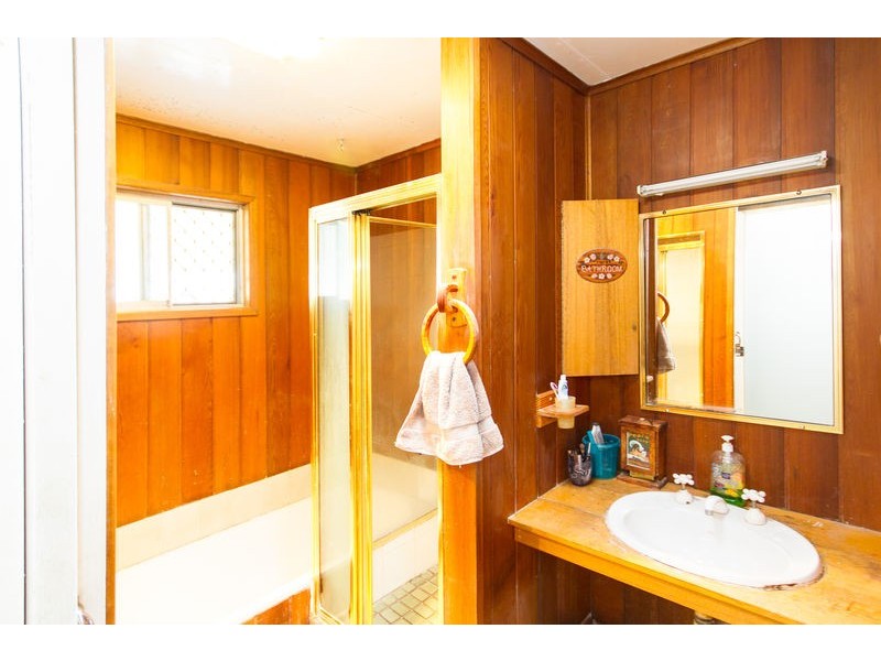 36 Grange Road, Eastern Heights QLD 4305
