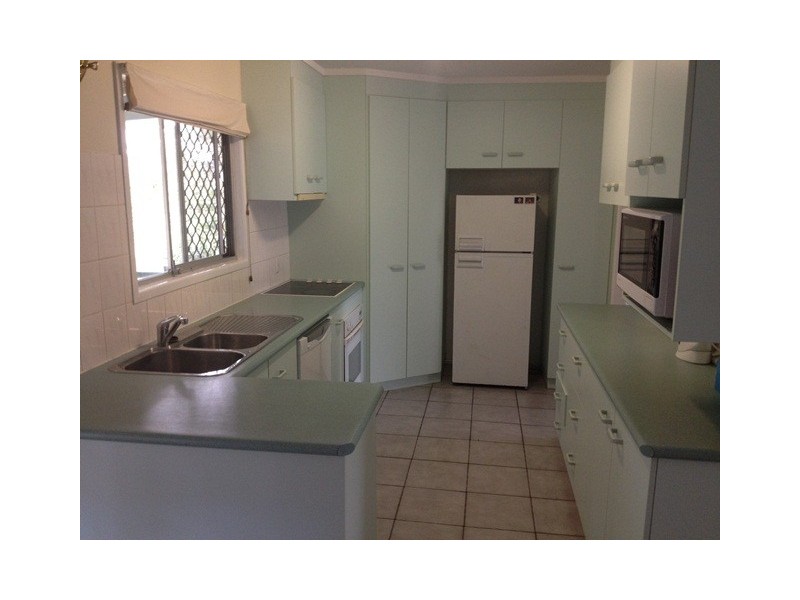 7 Oakhill Street, One Mile QLD 4305