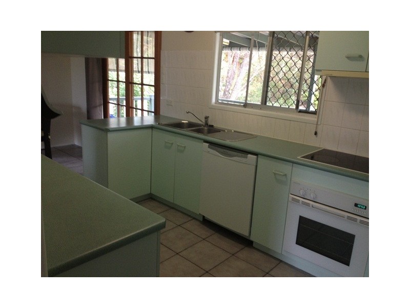 7 Oakhill Street, One Mile QLD 4305