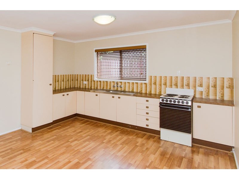 32 Rapur Street, Raceview QLD 4305