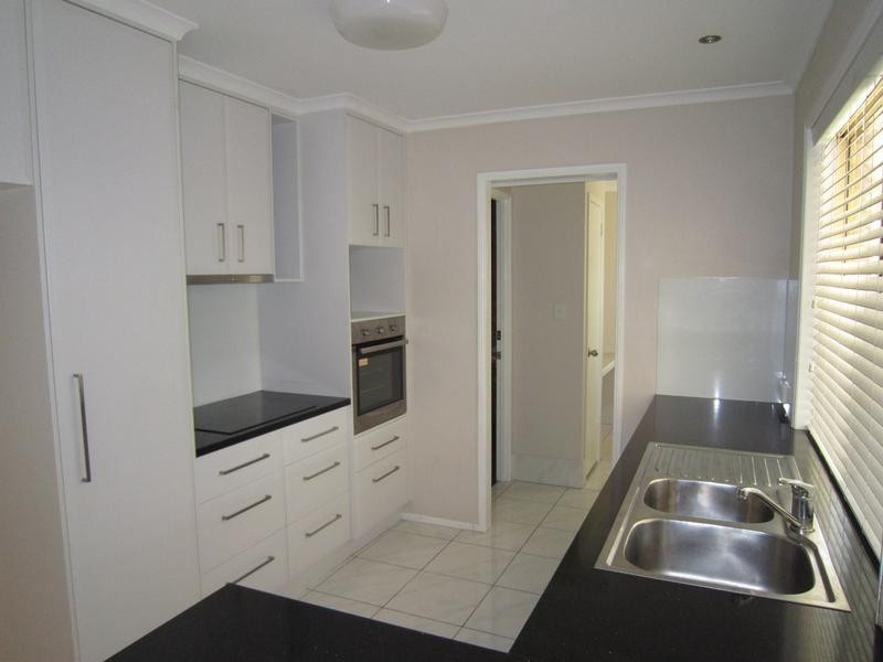 114 Equestrian Drive, Yamanto QLD 4305