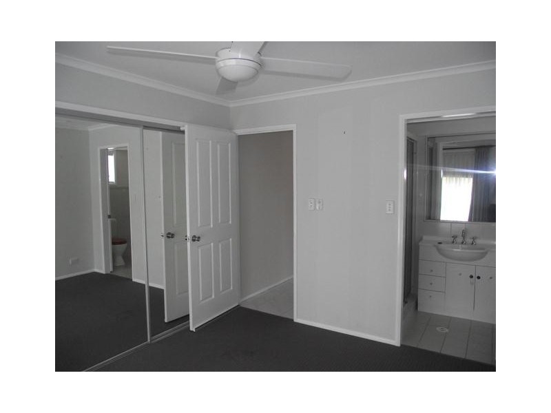 114 Equestrian Drive, Yamanto QLD 4305