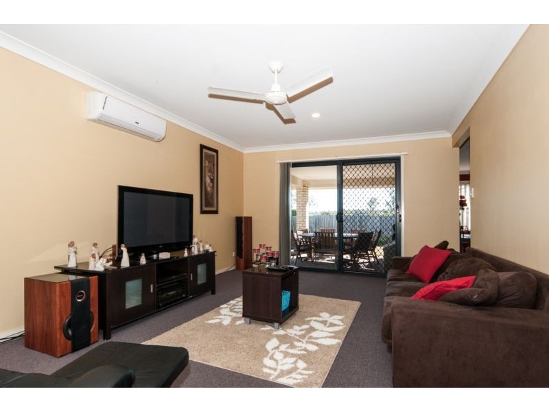 2 Brittany Crescent, Raceview QLD 4305