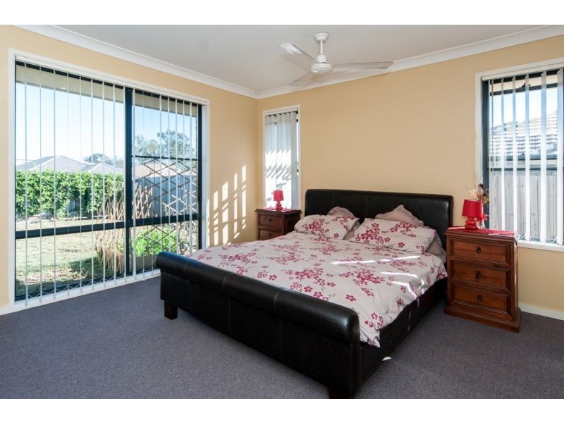 2 Brittany Crescent, Raceview QLD 4305