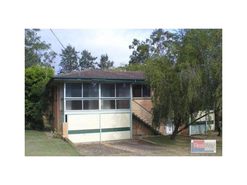 67 Barclay Street, Bundamba QLD 4304