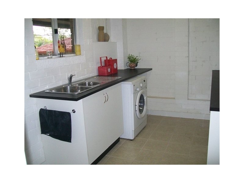 67 Barclay Street, Bundamba QLD 4304