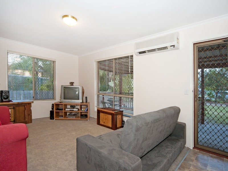 33 Ash Street, Yamanto QLD 4305