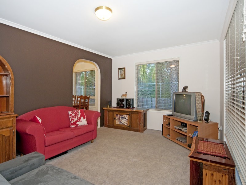 33 Ash Street, Yamanto QLD 4305