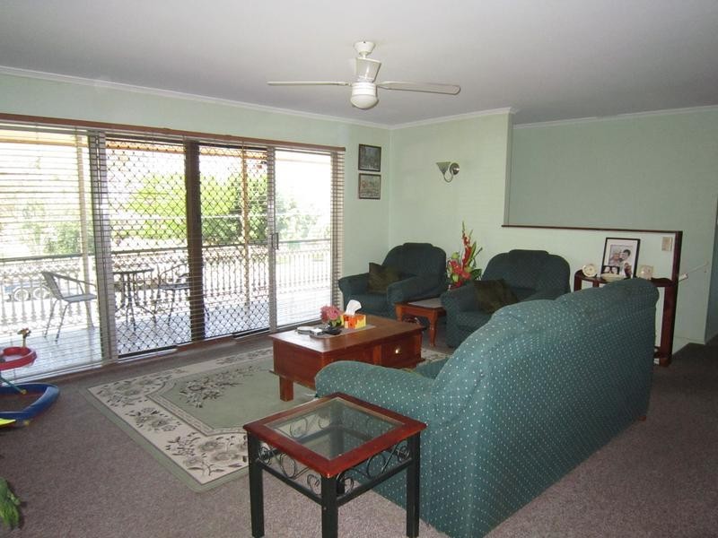 40 Cemetery Road, Eastern Heights QLD 4305