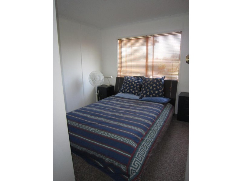 40 Cemetery Road, Eastern Heights QLD 4305