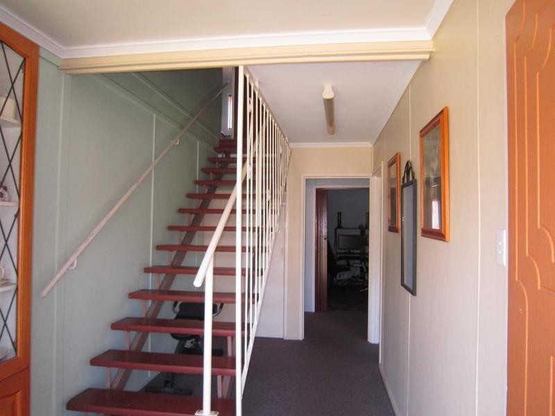 40 Cemetery Road, Eastern Heights QLD 4305