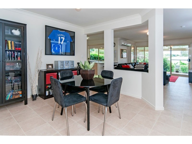 10 Willowtree Drive, Flinders View QLD 4305