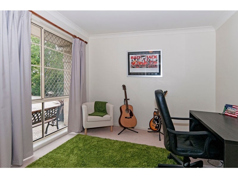 10 Willowtree Drive, Flinders View QLD 4305