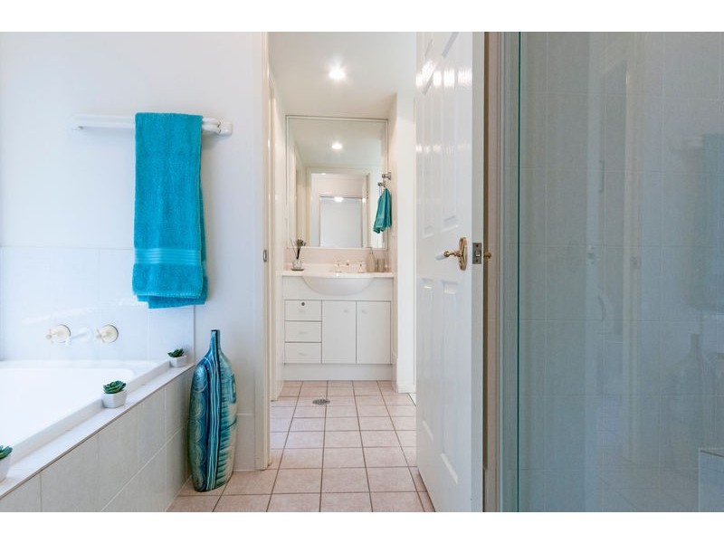 10 Willowtree Drive, Flinders View QLD 4305