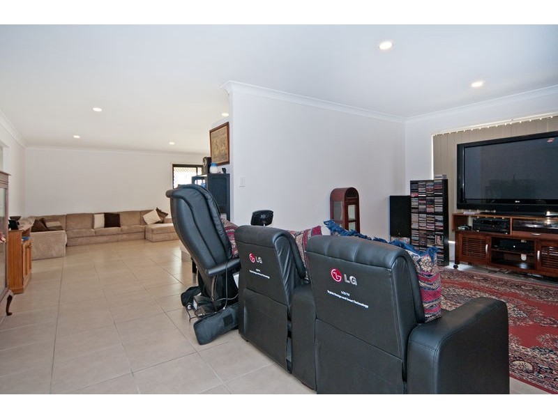 23 Benjamin Court, Yamanto QLD 4305