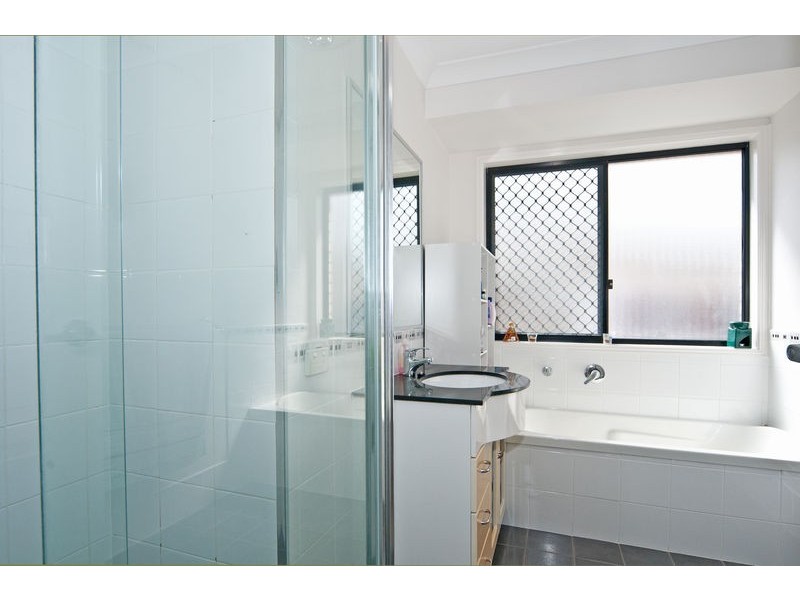 23 Benjamin Court, Yamanto QLD 4305