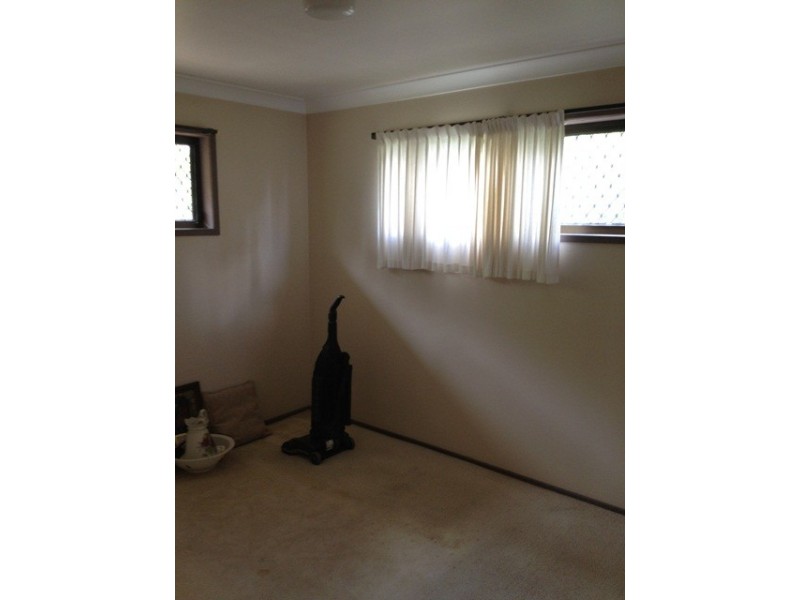 5 Gorston Close, Yamanto QLD 4305