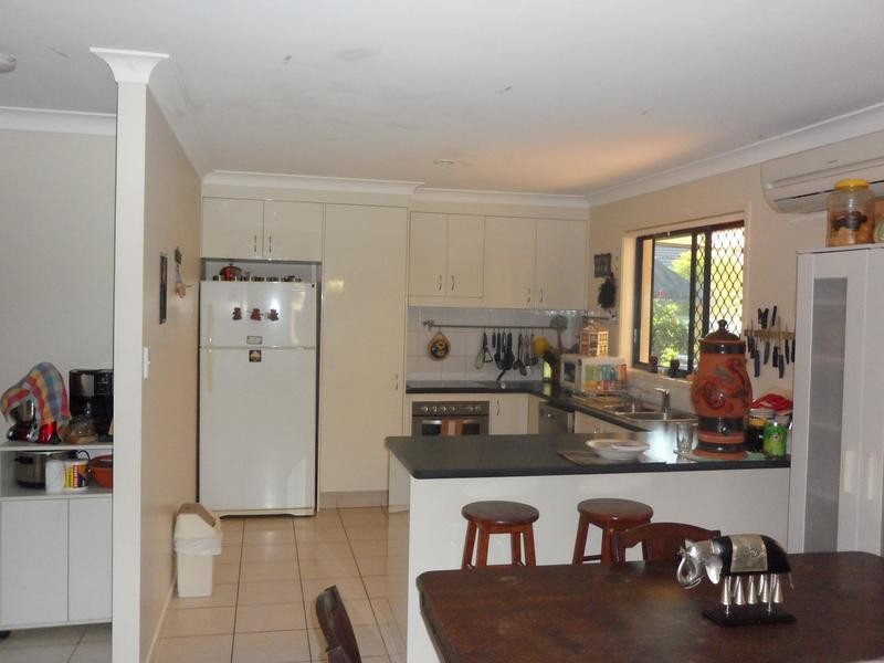 8 Bosswood Court, Yamanto QLD 4305