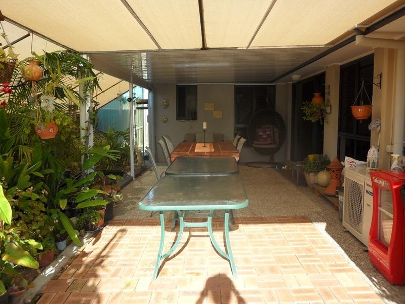 8 Bosswood Court, Yamanto QLD 4305