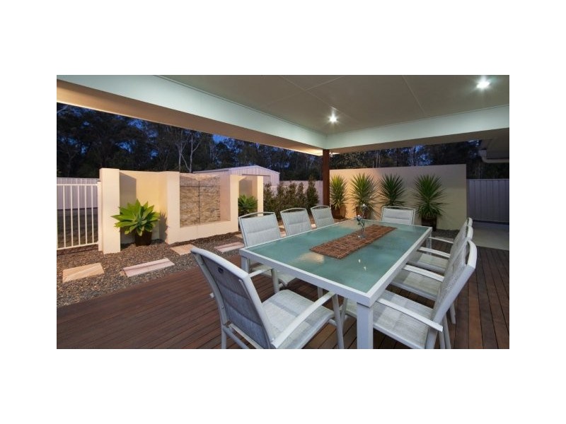 15 Lakeview Drive, Deebing Heights QLD 4306