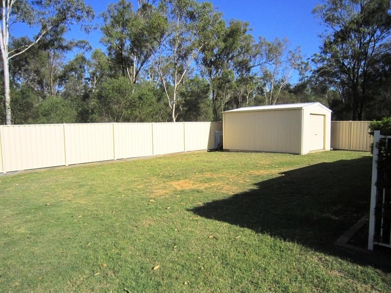 15 Lakeview Drive, Deebing Heights QLD 4306