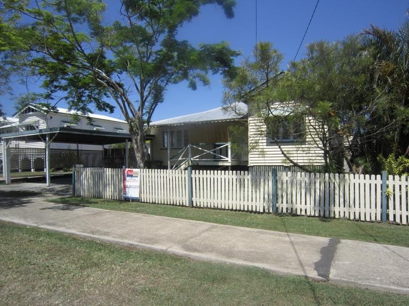 16 Russell Street, Silkstone QLD 4304