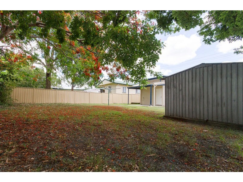 165 South Station Road, Silkstone QLD 4304
