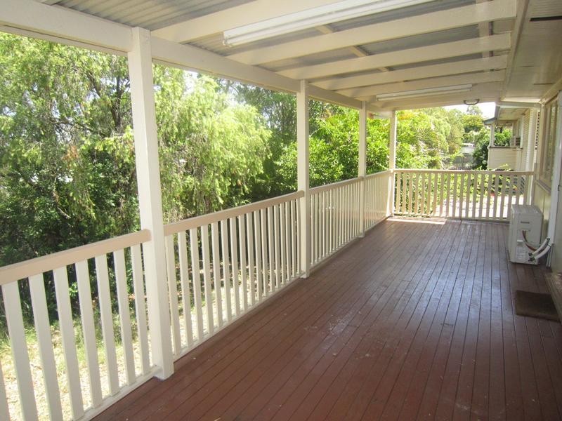 54 Aspinall Street, Leichhardt QLD 4305