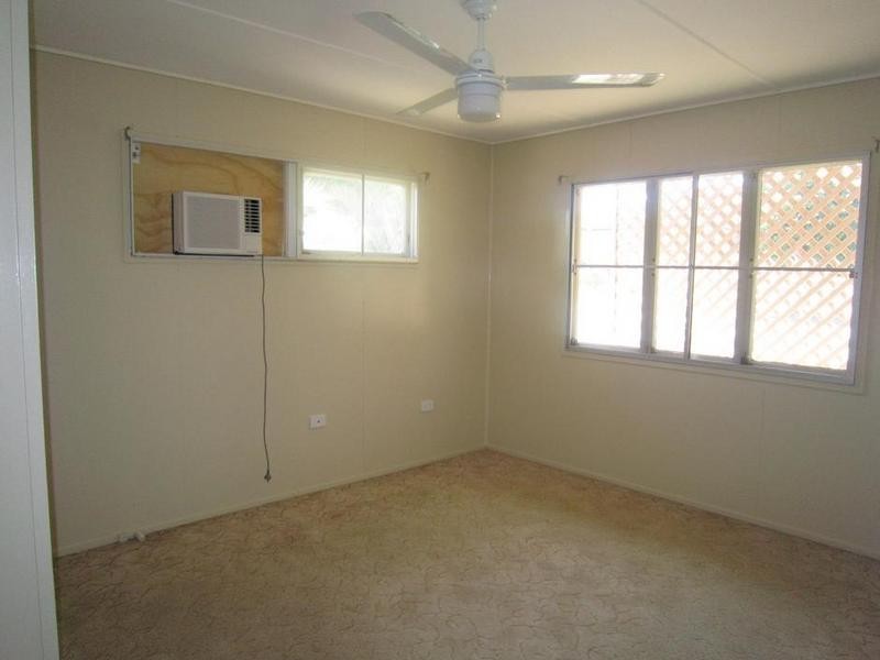 54 Aspinall Street, Leichhardt QLD 4305