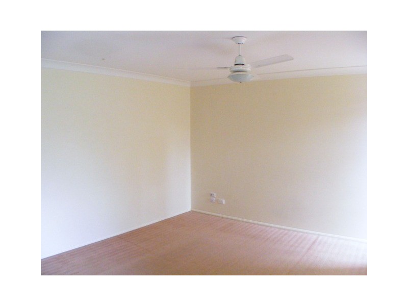 2 Flametree Close, Flinders View QLD 4305