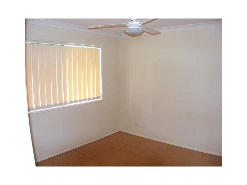 2 Flametree Close, Flinders View QLD 4305