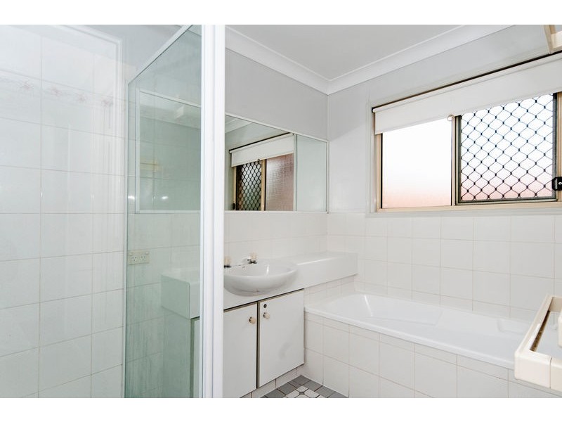 55 Reif Street, Flinders View QLD 4305