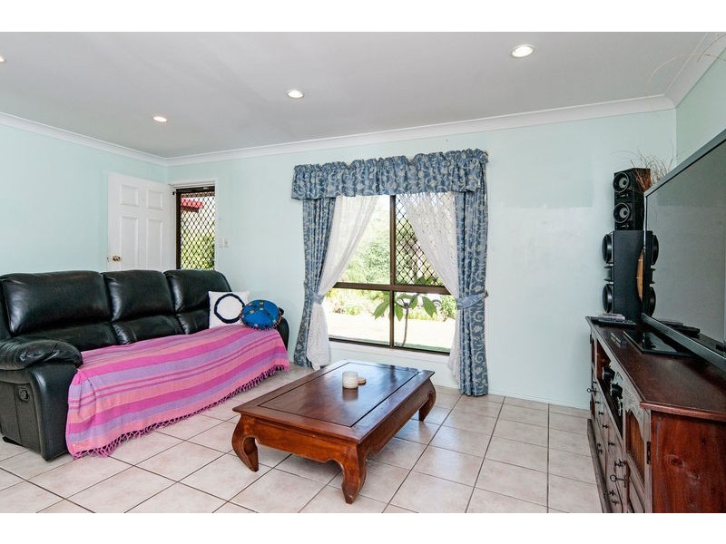 23 Melrose Drive, Flinders View QLD 4305