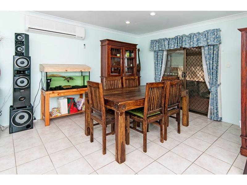 23 Melrose Drive, Flinders View QLD 4305