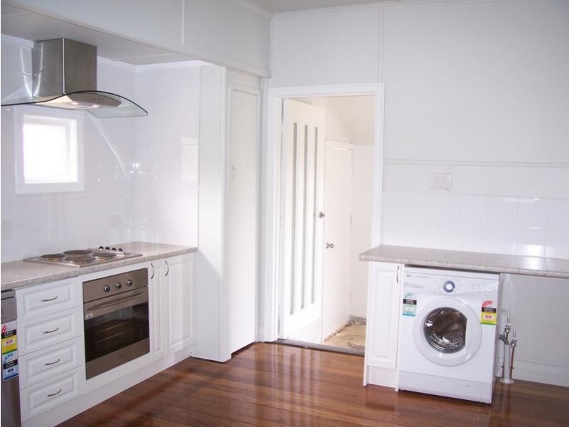 29 Greenham Street, Raceview QLD 4305