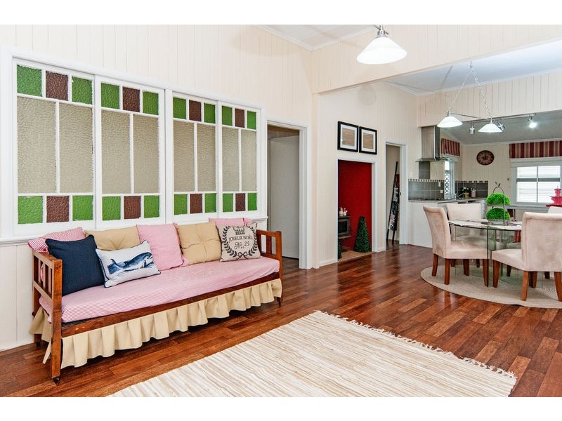 55 Lusitania Street, Newtown QLD 4305