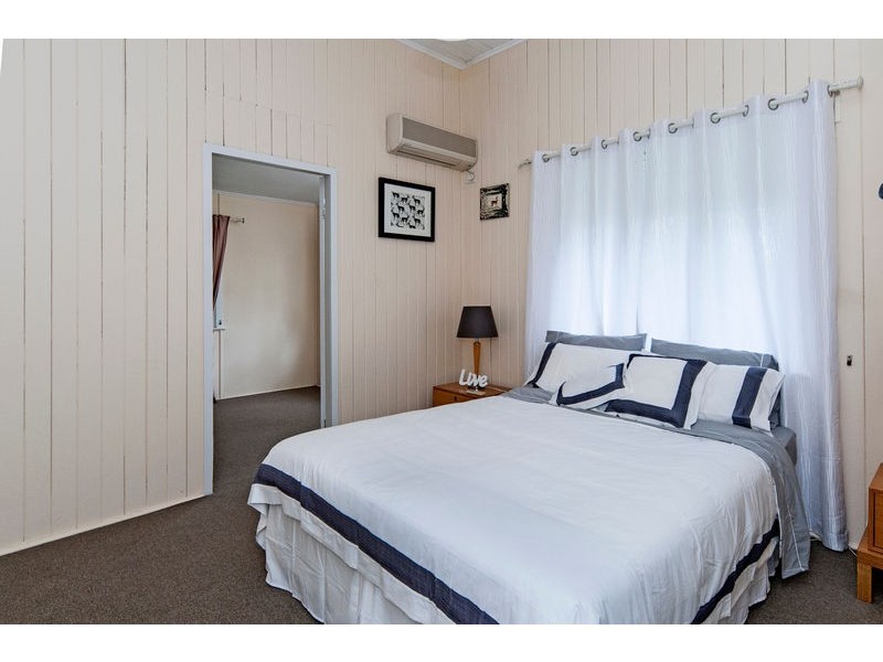 55 Lusitania Street, Newtown QLD 4305