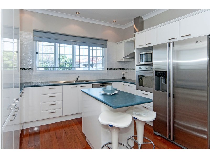 69 Whitehill Road, Eastern Heights QLD 4305