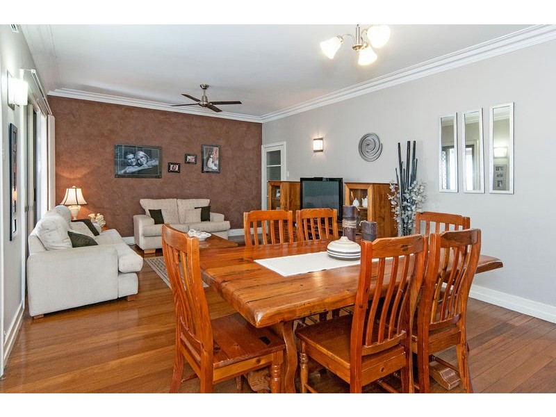 69 Whitehill Road, Eastern Heights QLD 4305