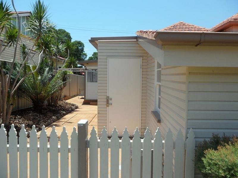 69 Whitehill Road, Eastern Heights QLD 4305