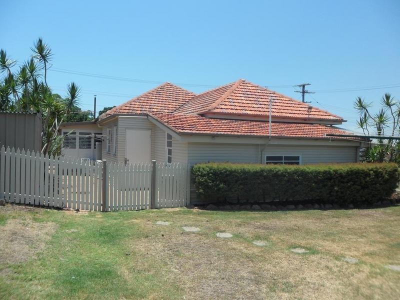 69 Whitehill Road, Eastern Heights QLD 4305