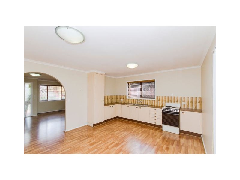 32 Rapur Street, Raceview QLD 4305