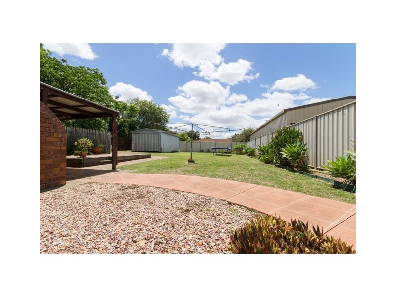 32 Rapur Street, Raceview QLD 4305