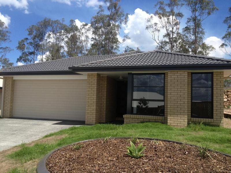 28 Currawong Street, Deebing Heights QLD 4306