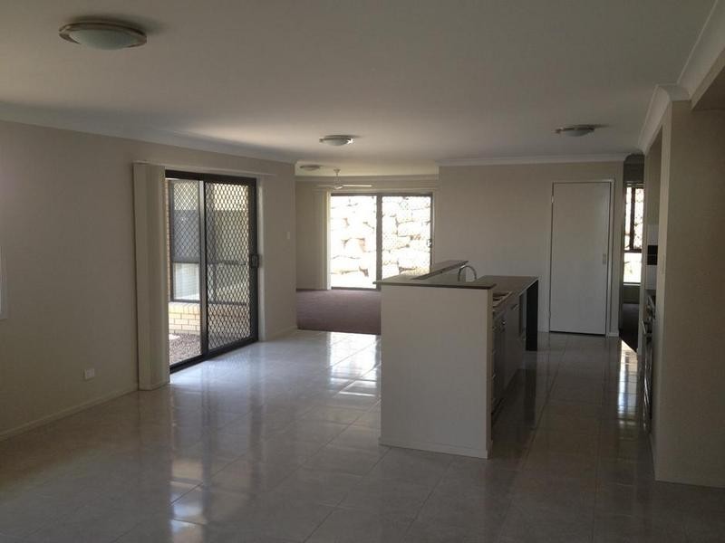 28 Currawong Street, Deebing Heights QLD 4306